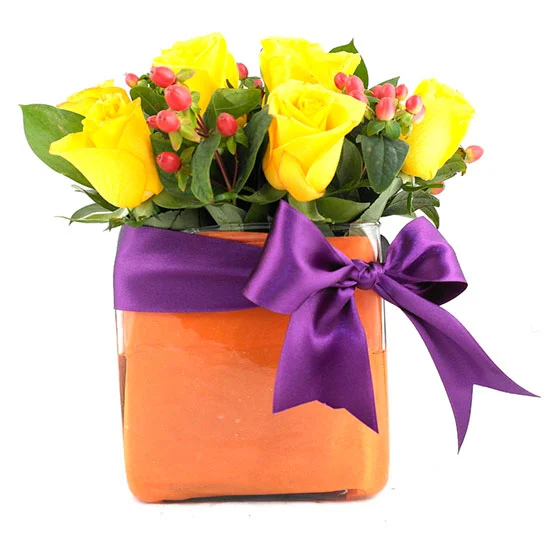 Arreglo Floral con Rosas Amarillas 769 !