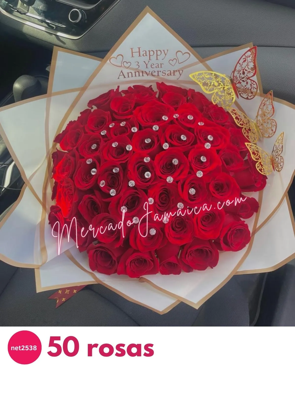 Ramo con rosas de romance auténtico: un regalo que celebra el amor verdadero