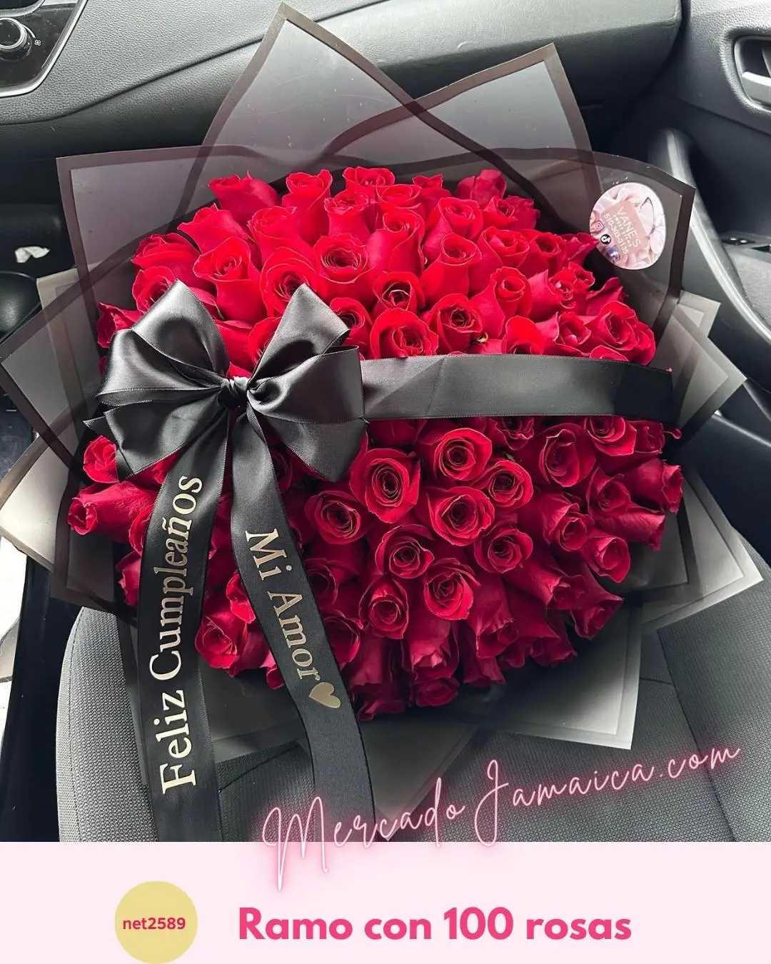 Ramo con rosas de amor y pasión ardiente: un regalo que representa una pasión intensa y apasionada